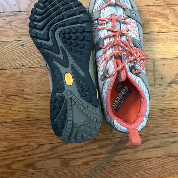 Merrell Hiking shoes - Picture 4 of 4